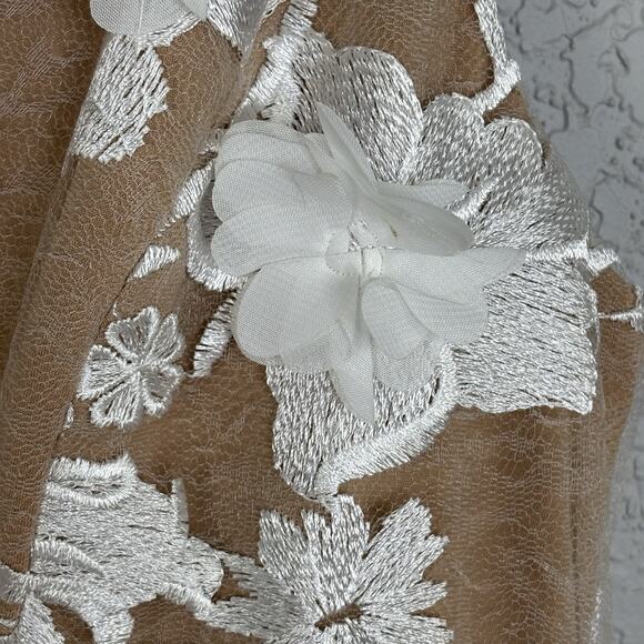 Dress the Population Size L Audrey Spaghetti Strap Midi A-line 3D Floral Ivory - Picture 5 of 8